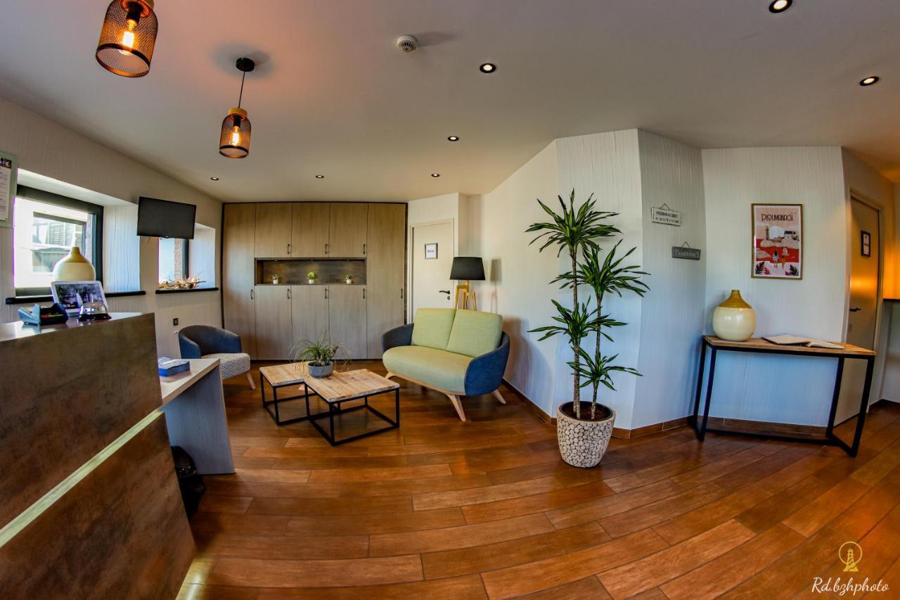 Logis Hotel Du Parc Perros-Guirec Bagian luar foto