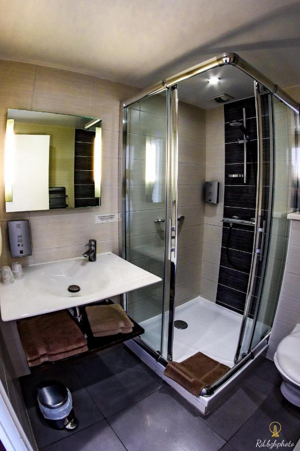 Logis Hotel Du Parc Perros-Guirec Bagian luar foto