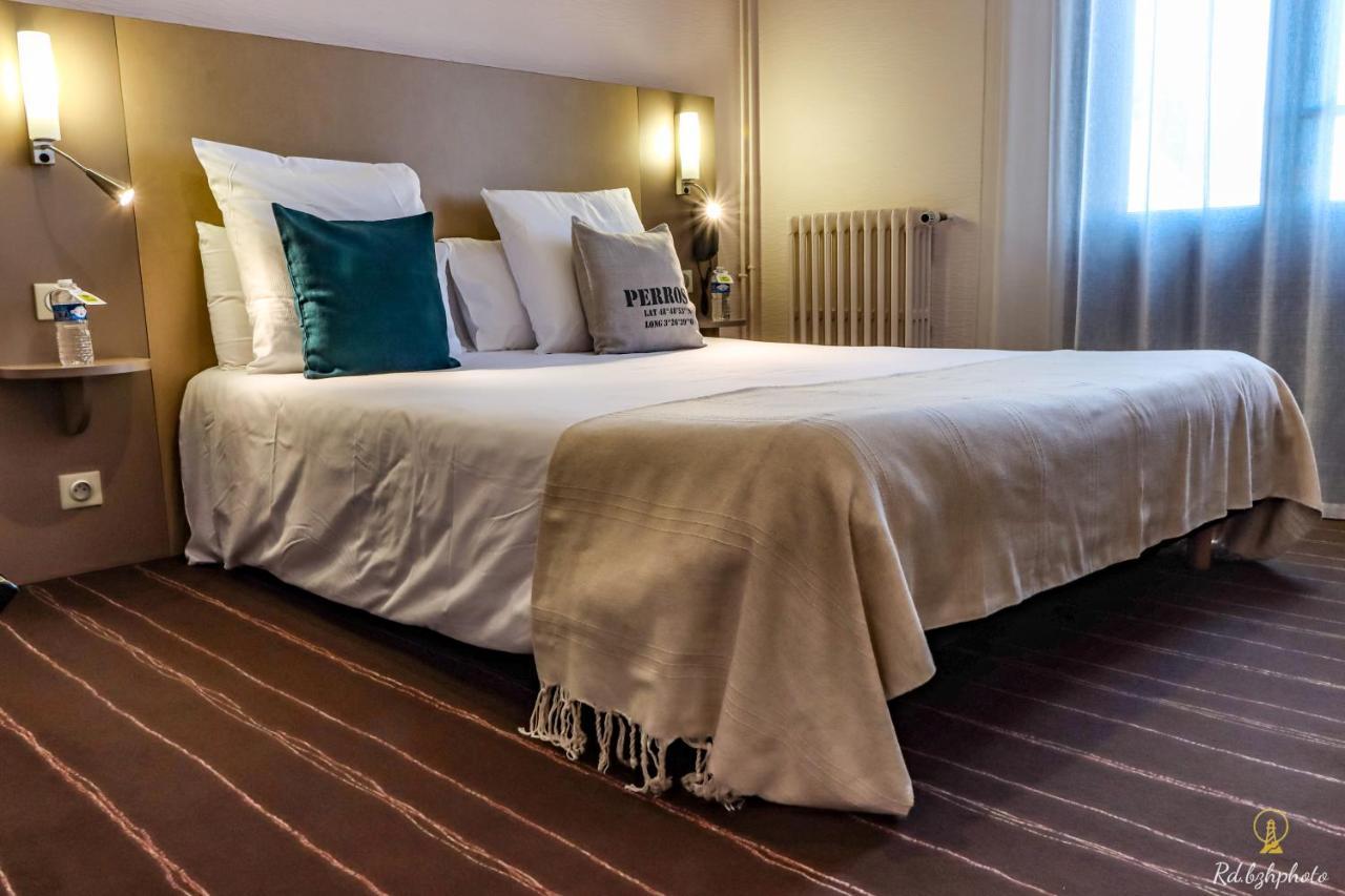 Logis Hotel Du Parc Perros-Guirec Bagian luar foto