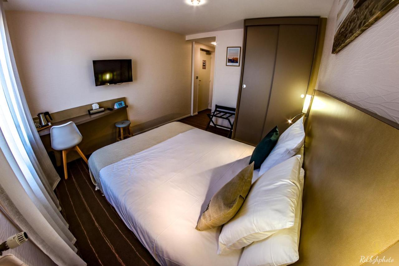 Logis Hotel Du Parc Perros-Guirec Bagian luar foto